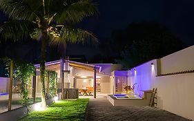 Casa com piscina, a 4 minutos da praia, em Boraceia 2